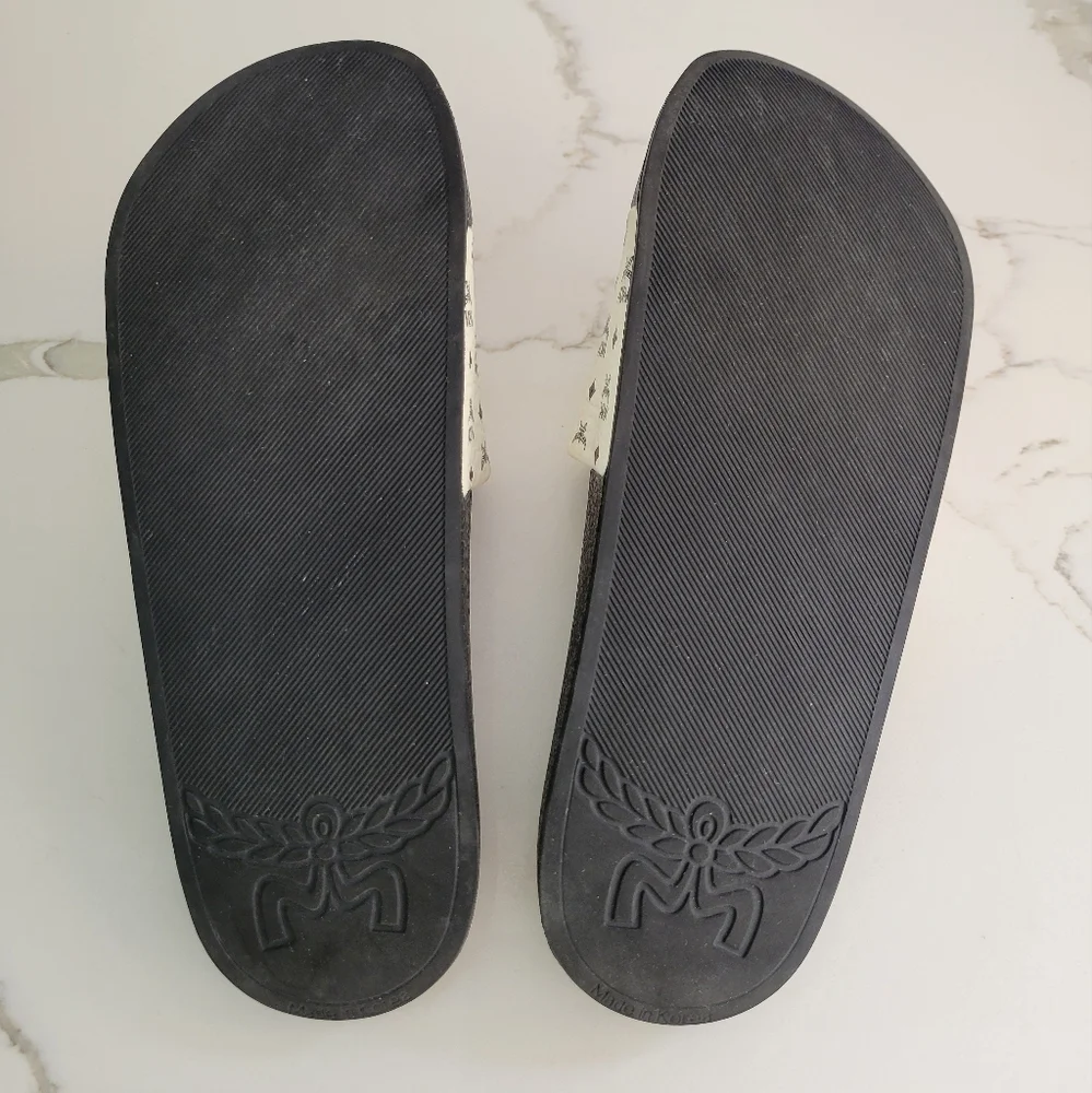 MCM Black and Cream Slides - Picture 2 of 7